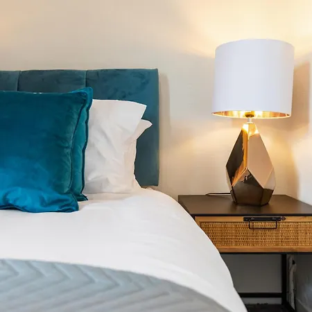 Stylish 3br Mellor House Close To Old Trafford - Sleeps 5 Tatil Evi