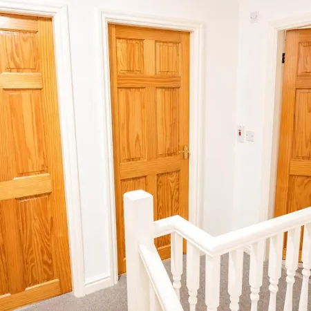 6bdr House In Old Trafford Sleeps 15 Parking Casa de Férias *