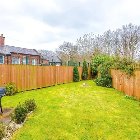 5Bed 35Bath Mnthlydisc Bigdriveway Chorlton Tatil Evi