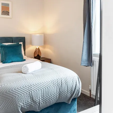 Stylish 3br Mellor House Close To Old Trafford - Sleeps 5 Manchester