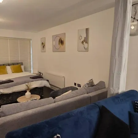 Tatil Evi 4br House + Parking Near Etihad & Co-op Live Manchester
