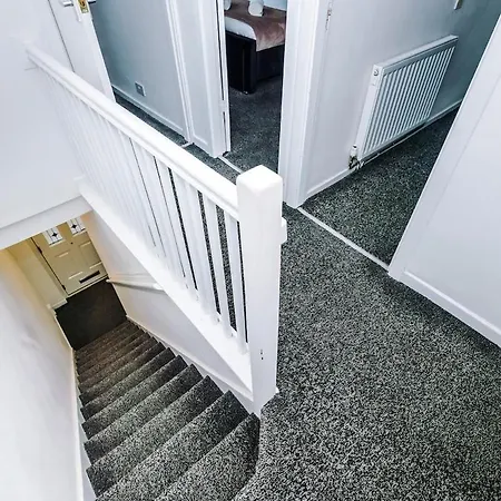 Tatil Evi 3 Bedroom - Free Parking - Location Manchester