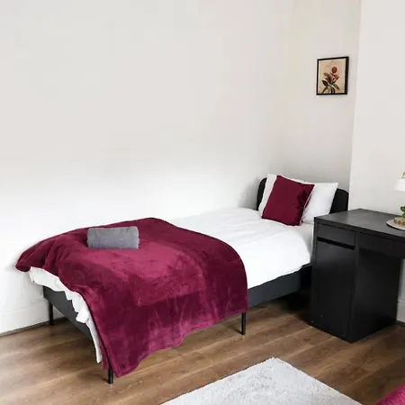 6bdr House In Old Trafford Sleeps 15 Parking Casa de Férias