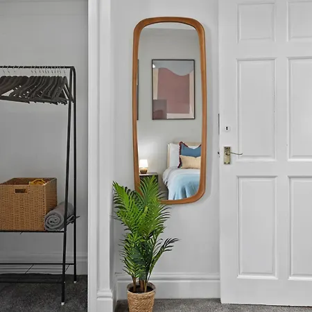 2 Bed Retreat -near Mri Oxford Rd- Sleeps 5 Casa de Férias Manchester