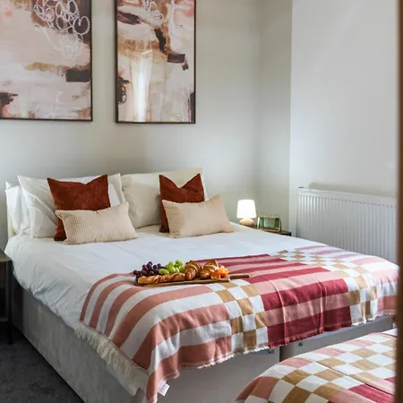 2 Bed Retreat -near Mri Oxford Rd- Sleeps 5 Manchester