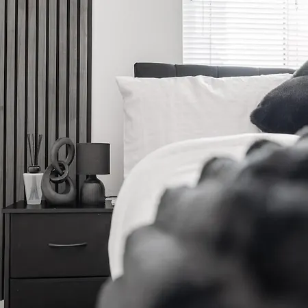Casa de Férias Modern 3-bed W Pool Table N Etihad & Co-op Live Manchester