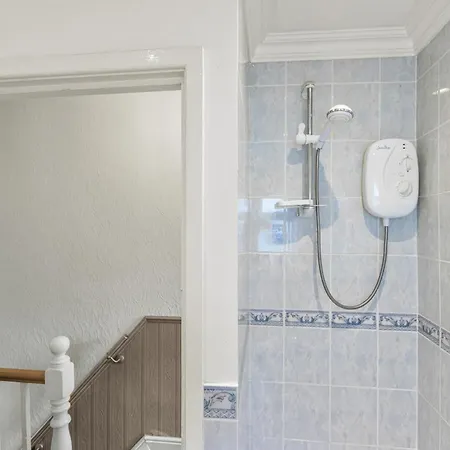 Stylish 3br Mellor House Close To Old Trafford - Sleeps 5 بيت للعطل *