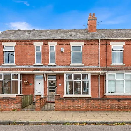 Stylish 3br Mellor House Close To Old Trafford - Sleeps 5 * مانشستر