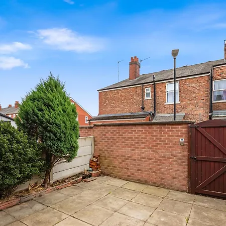 Stylish 3br Mellor House Close To Old Trafford - Sleeps 5 Tatil Evi