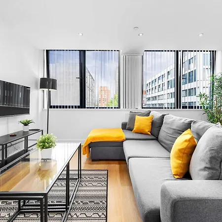 Luxury Old Trafford Flat By Superhost