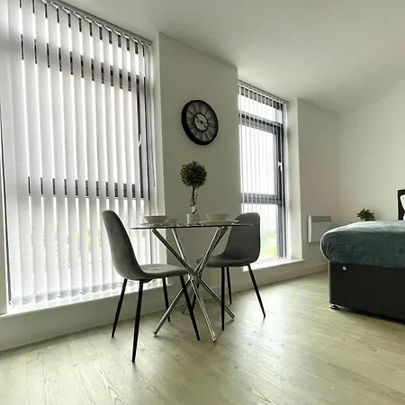 Modern Overlooking Old Trafford Stadium Apartamento Manchester