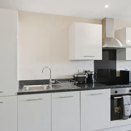 Stylish 2 Bed Flat In Centre And Sleeps 6 Apartamento