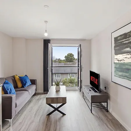 Stylish 2 Bed Flat In Centre And Sleeps 6 * Manchester