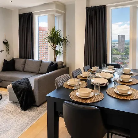 Luxury Penthouse Sleeps 8 Terrace Parking 3br *