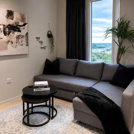 Luxury Penthouse Sleeps 8 Terrace Parking 3br شقة *