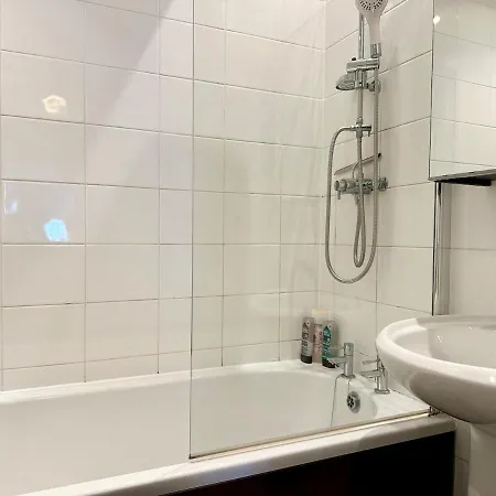 Stunning Floor Flat In The Heart Of Apartamento