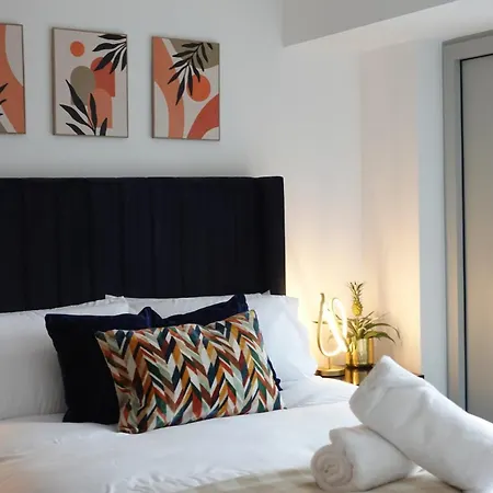 Апартаменты Luxury 1 Bed - Eccles, Манчестер