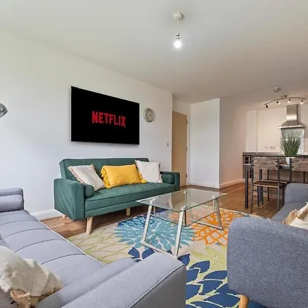 Free Parking Sleeps 6 Near Oxford Rd & Centre Манчестер