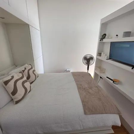 Stunning Waterfront Balcony & Quay Views Manchester