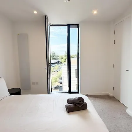 Balcony Smart Tv 20mins To Airport Free Parking Apartamento Manchester