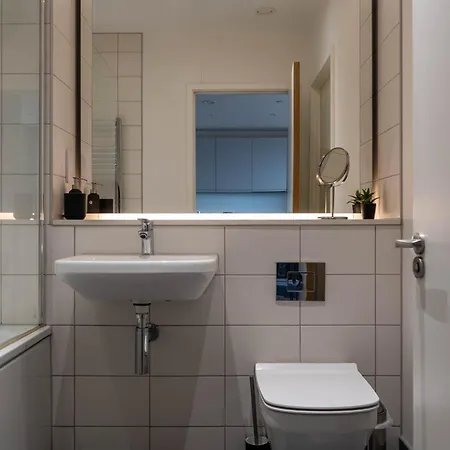 Apartamento Modern Flat Minutes From Centre