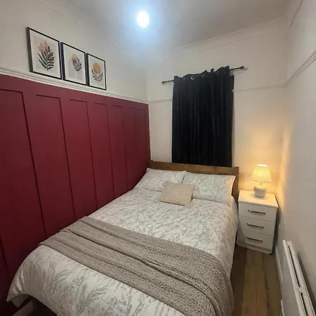 Northenden Stopsss Apartamento