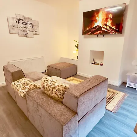 Ashley Nikky Apartamento