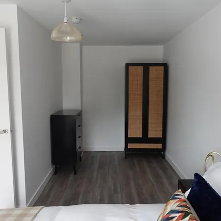 Luxury 1 Bed - Eccles, * Манчестер