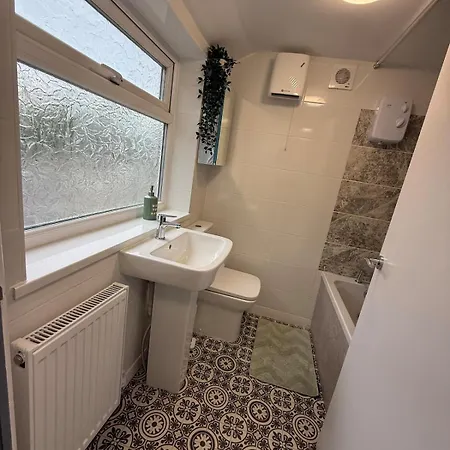 Modern Close To Centre Manchester