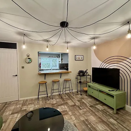 Апартаменты Stylish Near Centre Манчестер