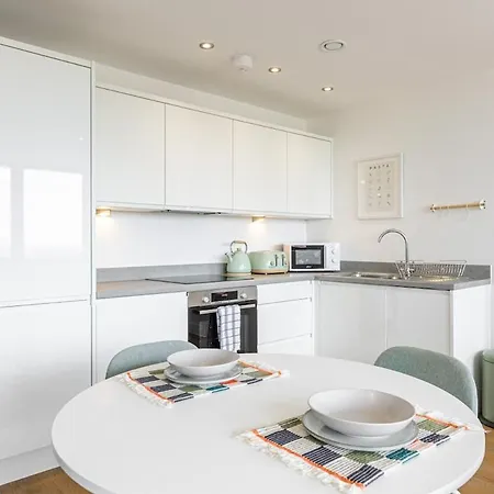 2 Bedroom 5 Minutes From Old Trafford - Free Parking Apartamento *