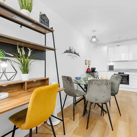 Luxury Old Trafford Flat By Superhost *