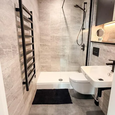 Apartamento Balcony Smart Tv 20mins To Airport Free Parking *