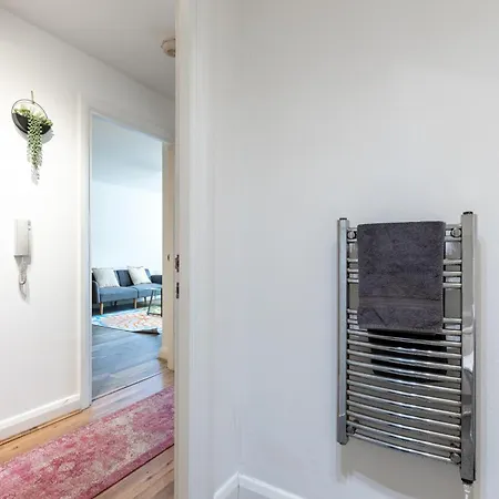 Апартаменты Free Parking Sleeps 6 Near Oxford Rd & Centre