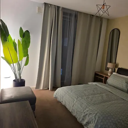 Piccadilly Place * マンチェスター