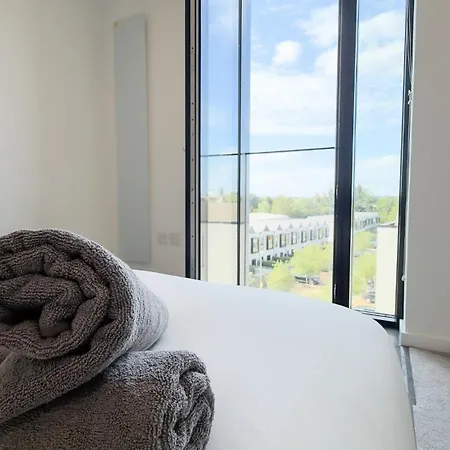 Balcony Smart Tv 20mins To Airport Free Parking Apartamento Manchester