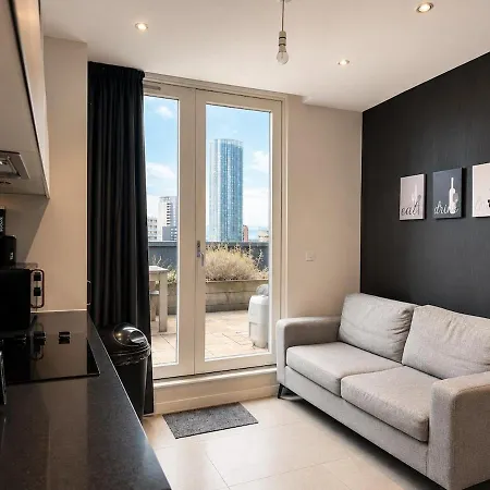 Apartamento Luxury Penthouse Sleeps 8 Terrace Parking 3br Manchester