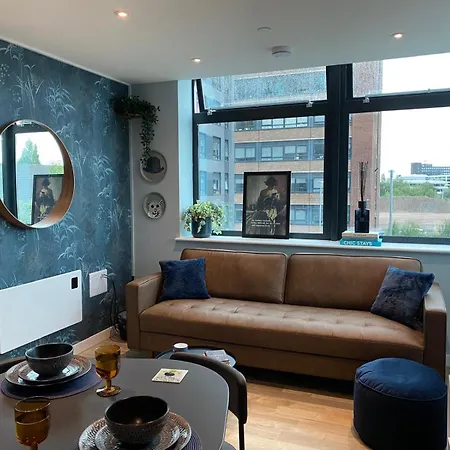 Modern 1br Near Mcr Stadiums Apartman