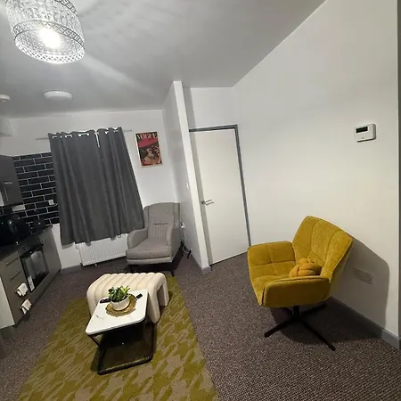 Modern Close To Centre *