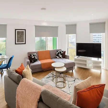 Stylish Penthouse In With Parking