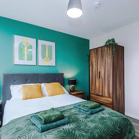 Salford Freepprking Washerdryer Groundfloor * Manchester