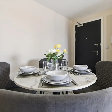 Apartman Stylish 2 Bed Flat In Centre And Sleeps 6 Manchester