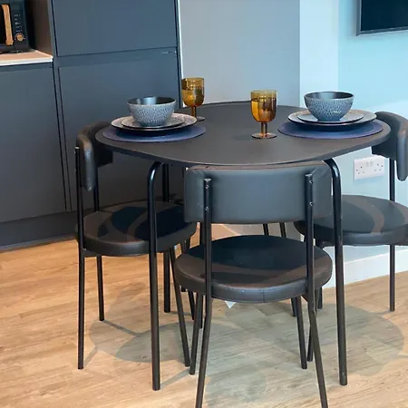 Apartman Modern 1br Near Mcr Stadiums