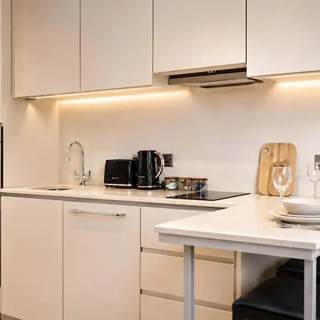 Modern By With Us Apartamento *
