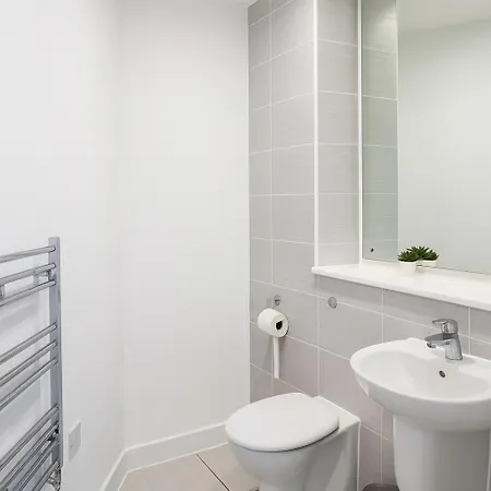 Stylish Penthouse In With Parking Manchester