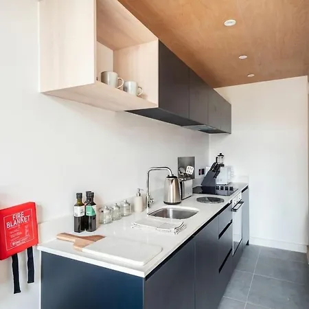 Lovely 2bed W Balcony アパート マンチェスター