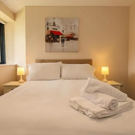 Spacious & Contemporary 1bed Manchester