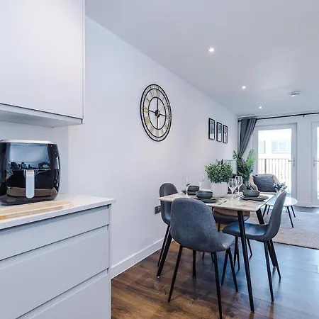 Centre W Balcony & Free Parking Apartamento