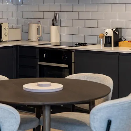 Stylish 2br Near Man Utd, Cricket Stadium & Apartamento