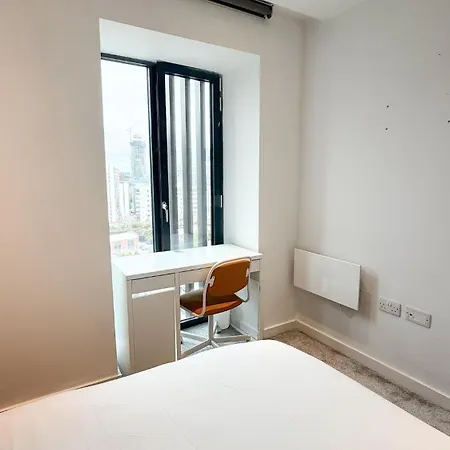 Stylish New 2br 5minao Arena Balcony Gym
